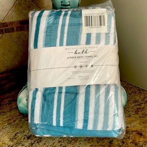 4 Piece Bath Towel Set